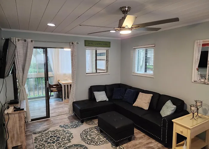 Tranquility By The Beach 1St Fl Sleeps 6,King Bed